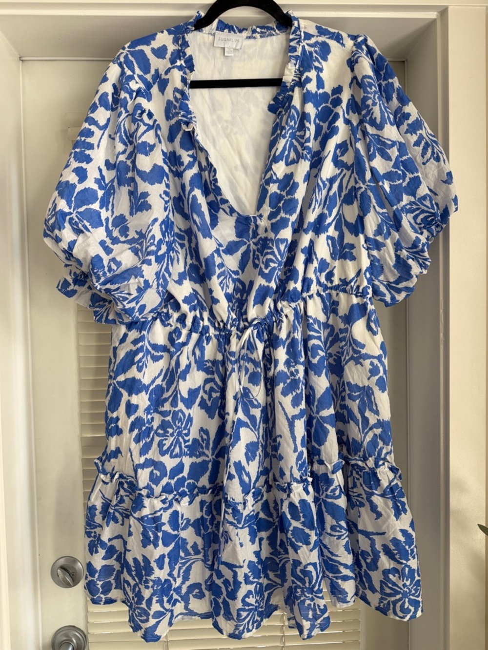 Sugarlips Blue and White Floral Puff Sleeve Dress